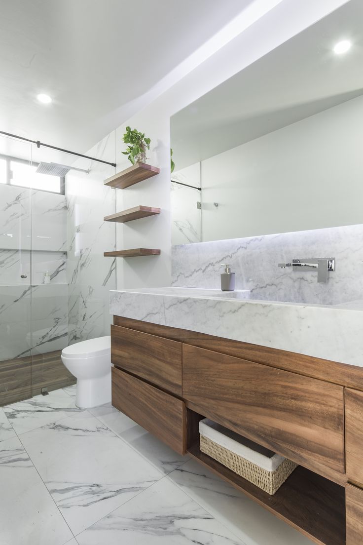 Proyecto de Remodelación de Baños y Cocinas en Santiago